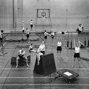 Tarryn Gill and Pilar Mata Dupont, Gymnasium 2010. Single-channel HD video. B & W, sound, 3:52 minutes. Courtesy the artists and Goddard de Fiddes Gallery, Perth.